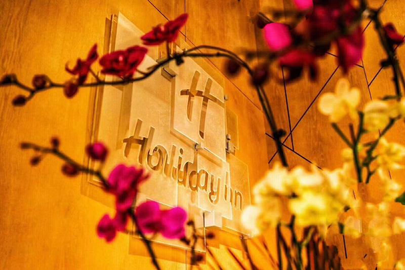 Holiday Inn & Suites Tianjin Downtown By Ihg,Tianjin Drum Tower,Joycity Shopping Mall,Tianjin Ancient Cultural Street,Haihe River,The Porcelain House,Convenient Access To Tianjin Binhai International Airport Bagian luar foto